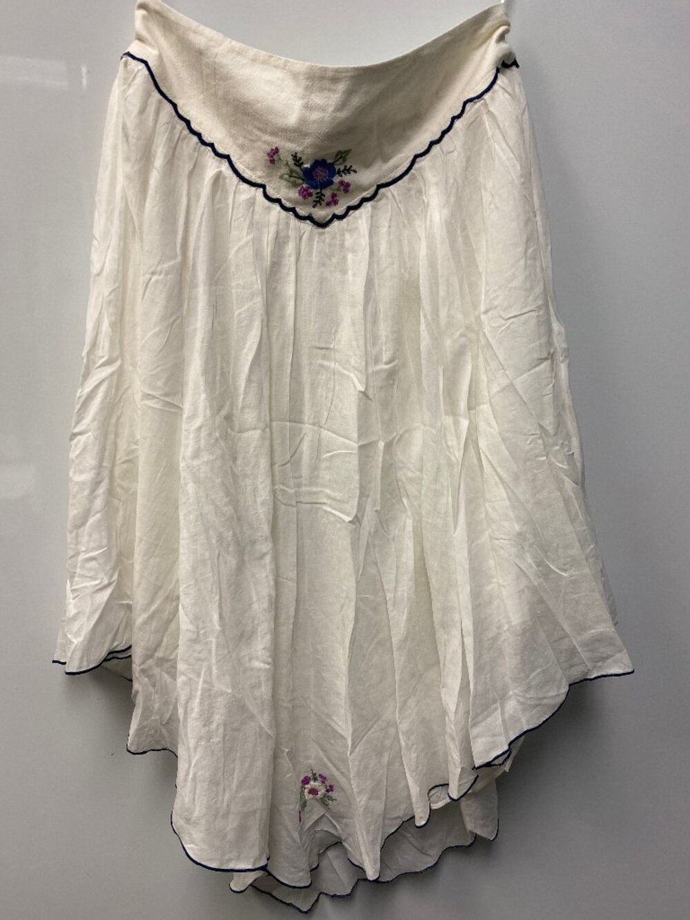 Free People V skirt